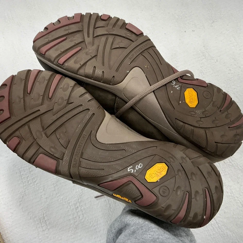 Dansko Paisley Walnut Suede Waterproof Walking Shoes Vibram Sole 41 4350457278‎